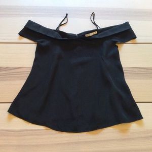 Black off-the-shoulder Top